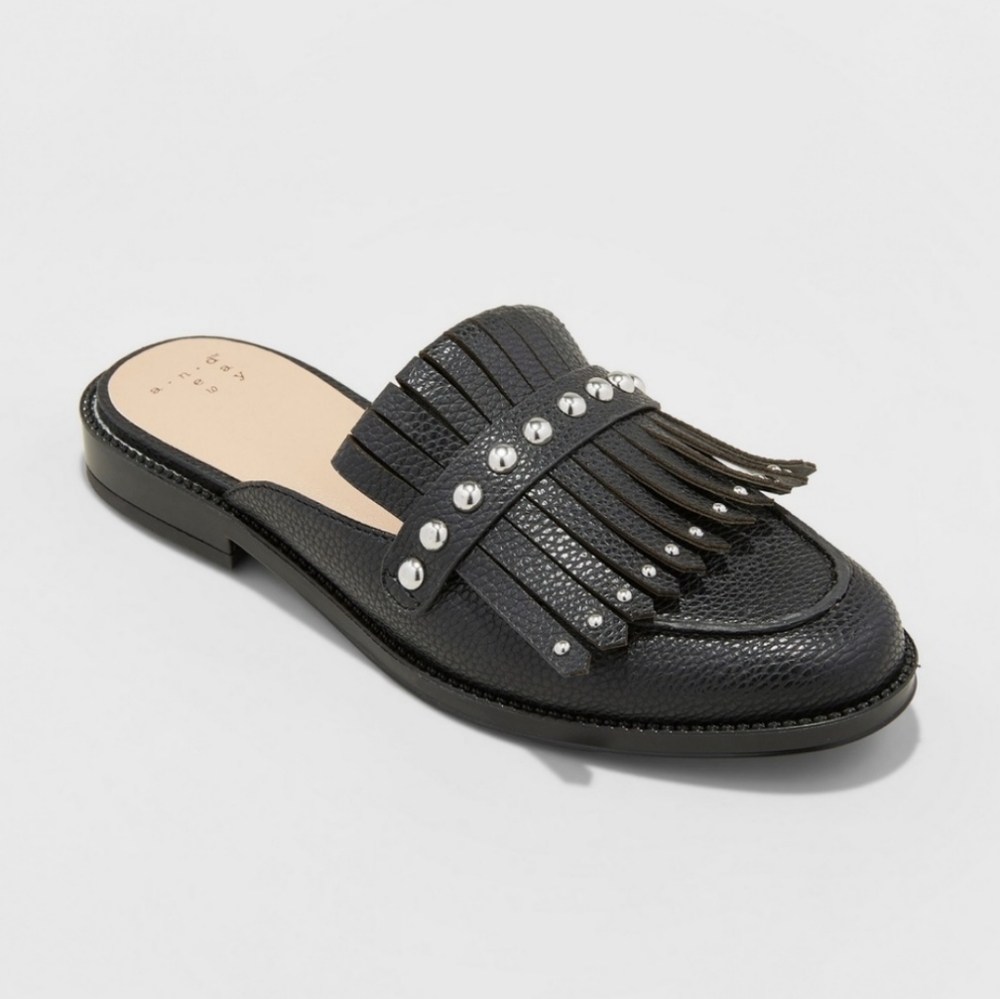 Black Shoes